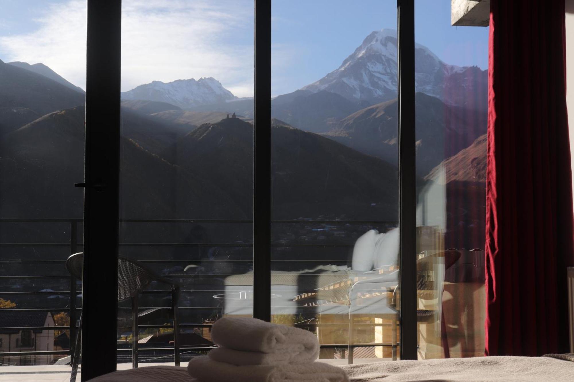 Rooftop Kazbegi Exterior photo